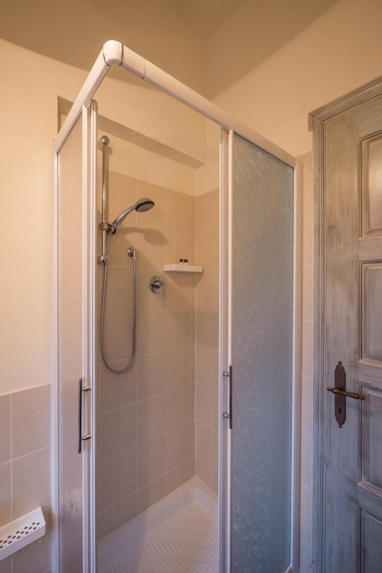 Agriturismo La Commenda-Adults Only