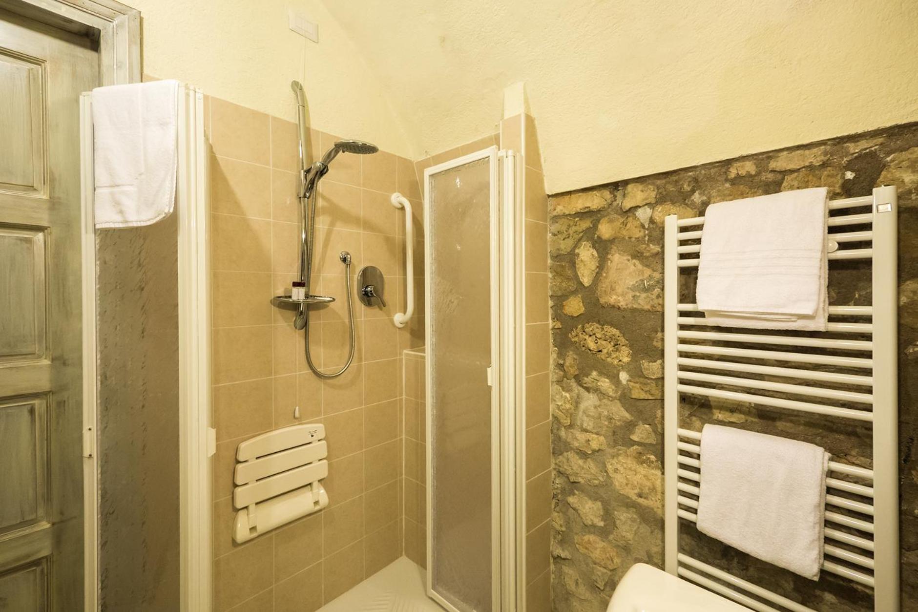 Agriturismo La Commenda-Adults Only
