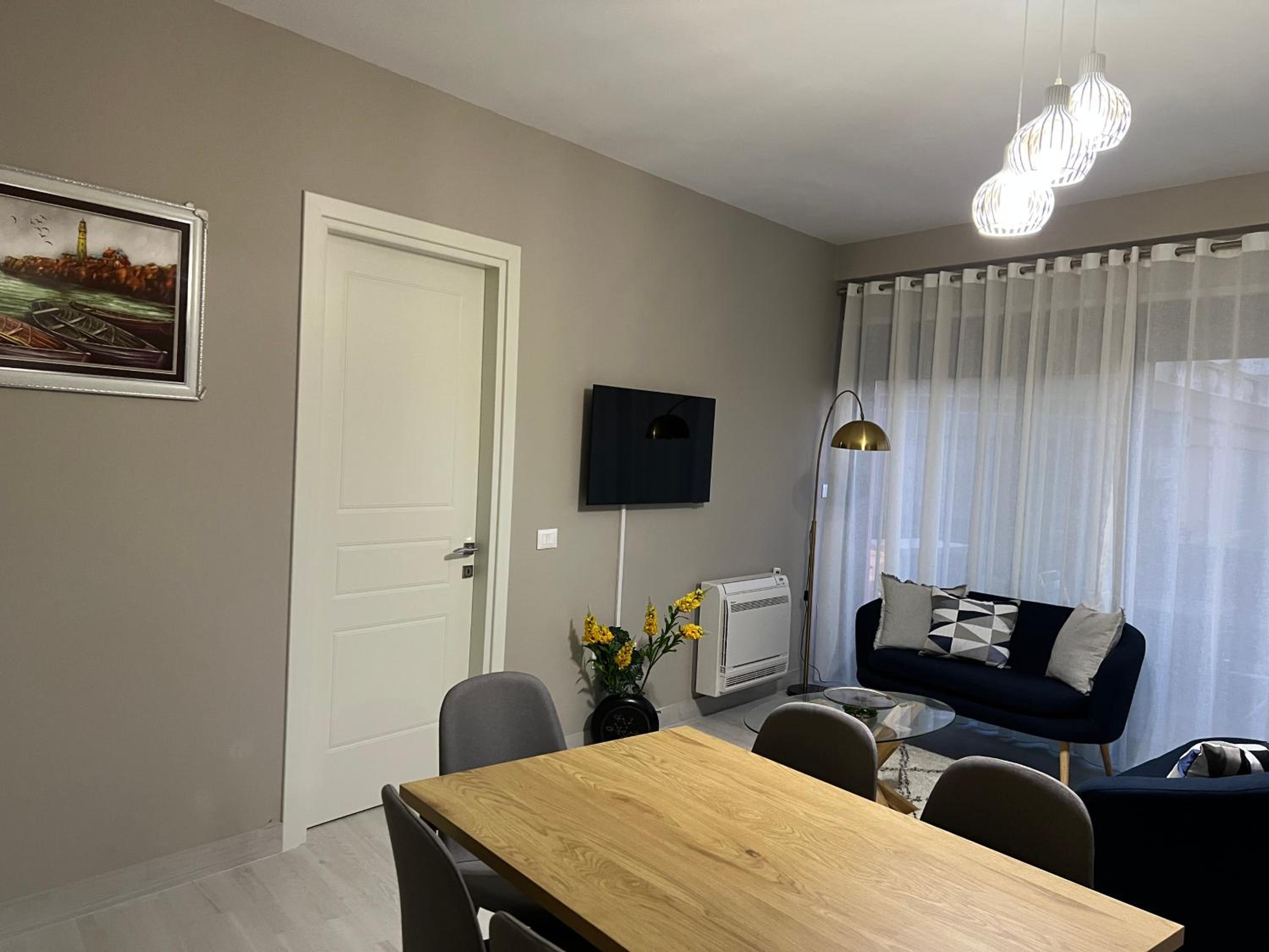Alma Rose Apartment