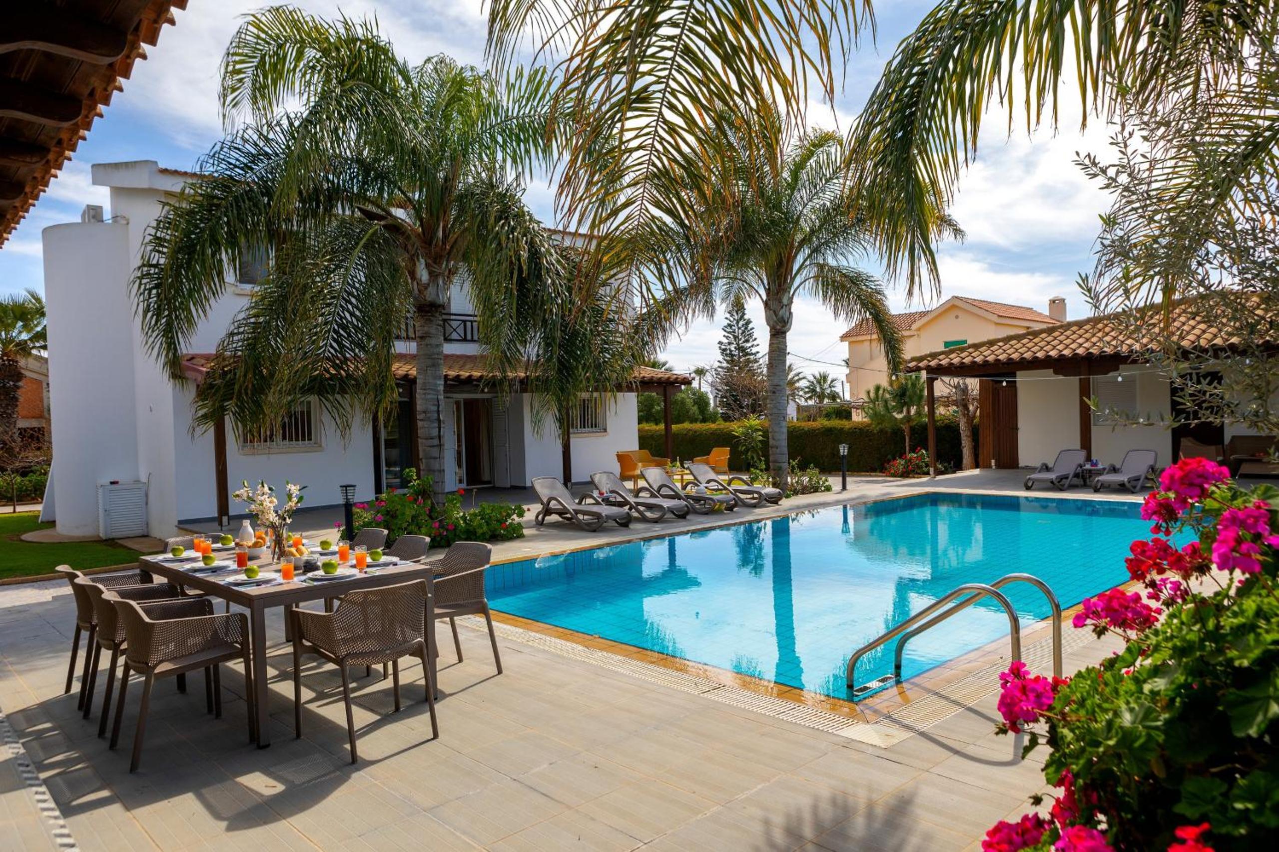 Cape Greco Palm Trees Villa