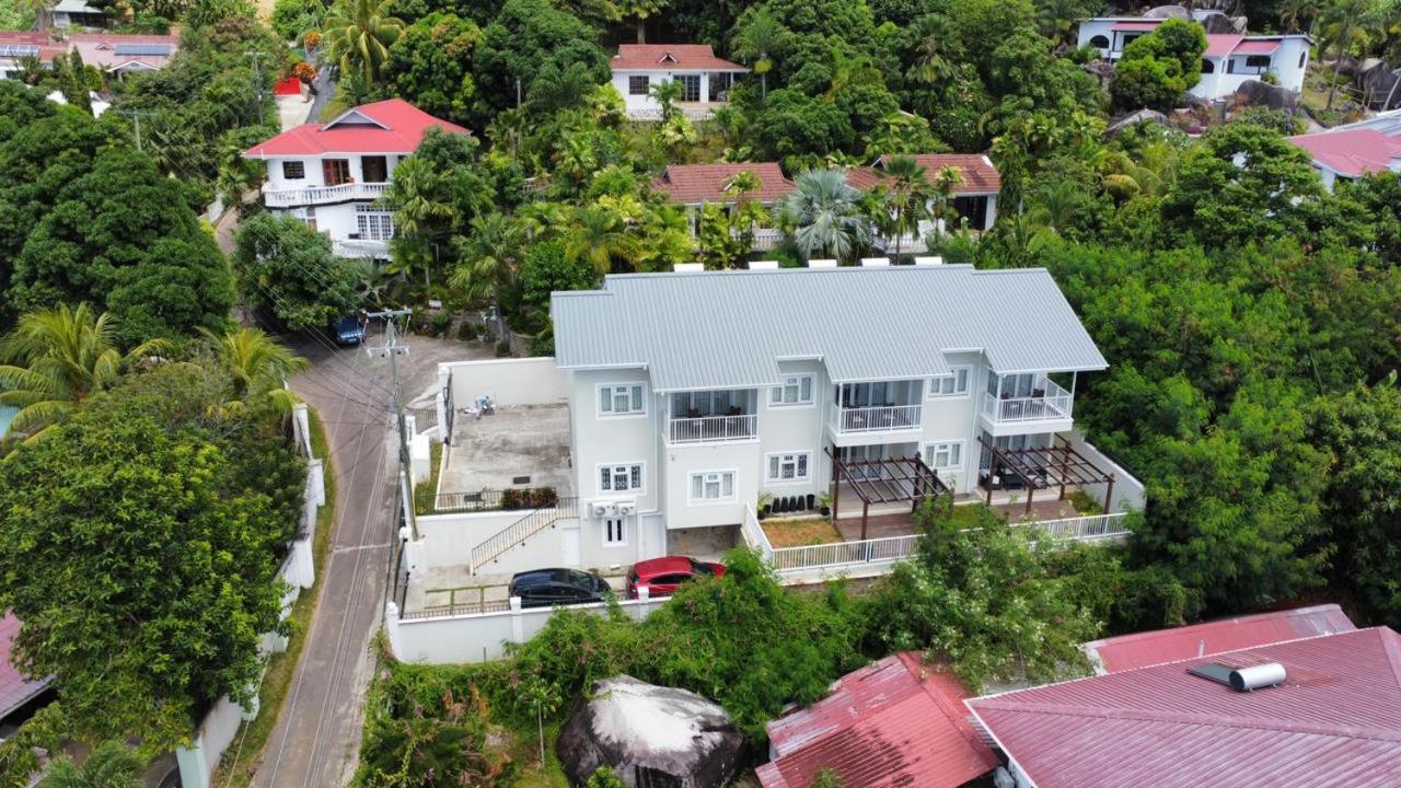 CRYSTAL SHORES Self Catering Apartments - Beau Vallon, Seychelles photo 4