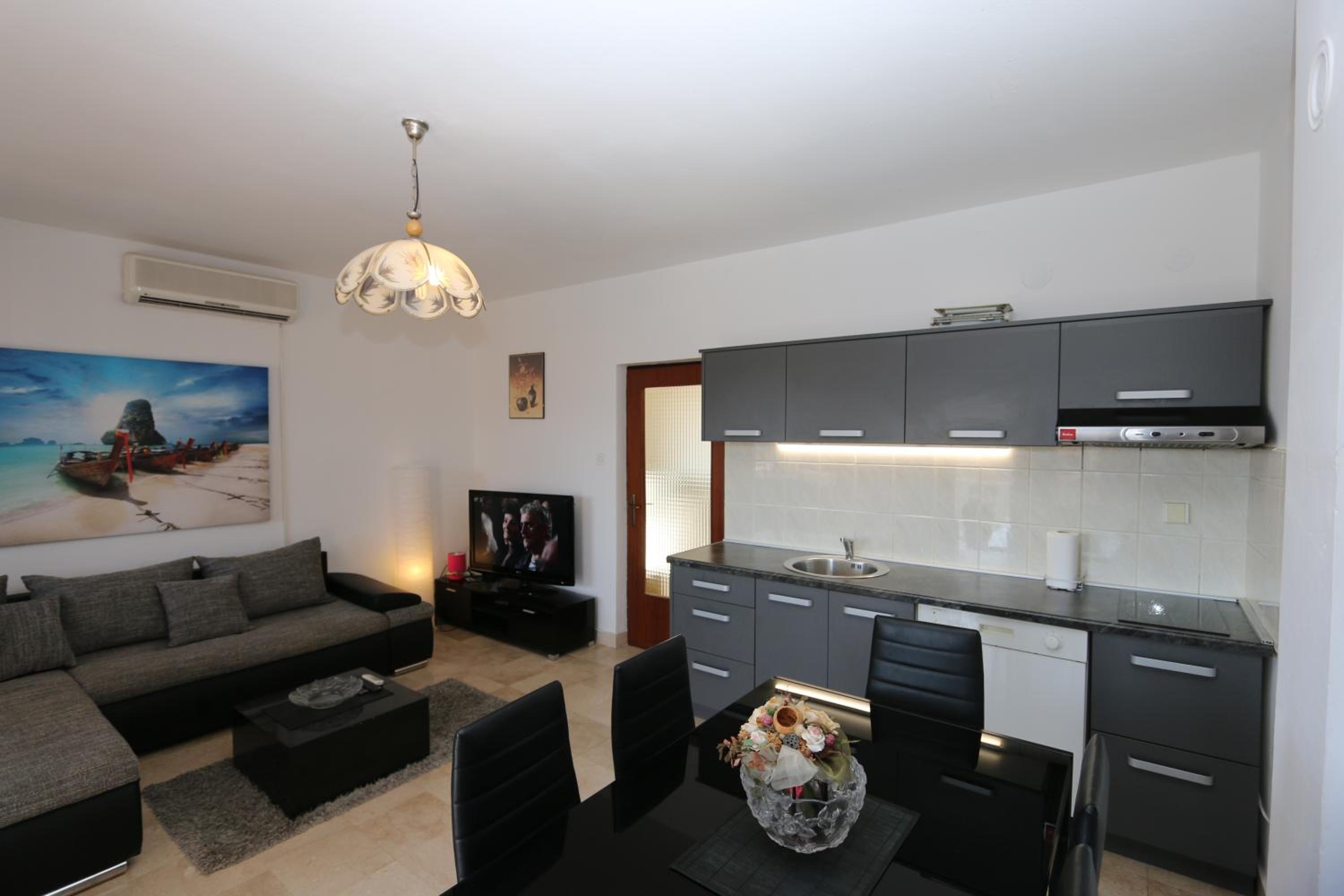Apartment Lidija