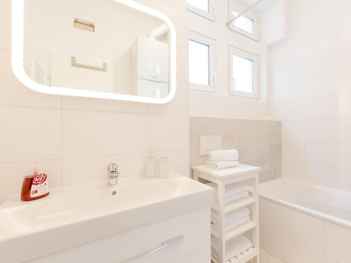 Vienna Apartment 1010