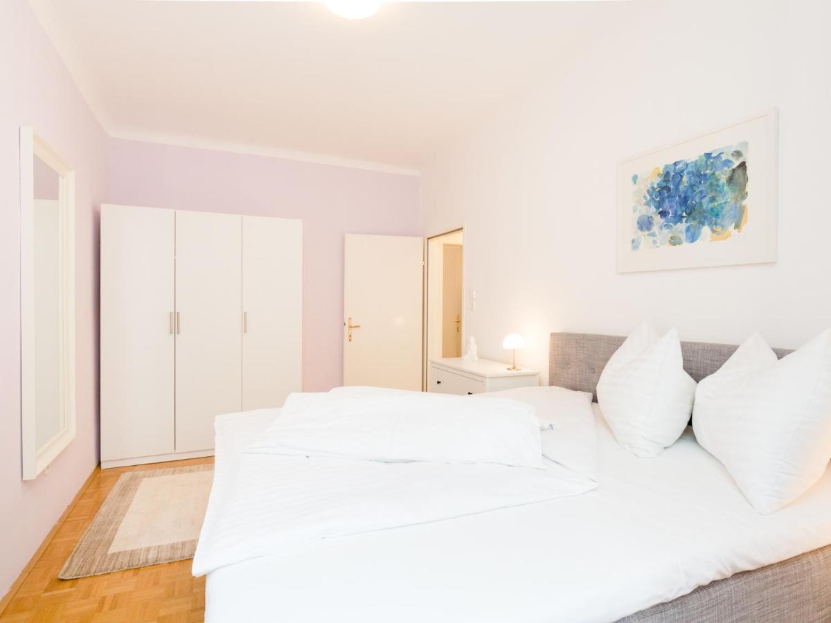 Vienna Apartment 1010