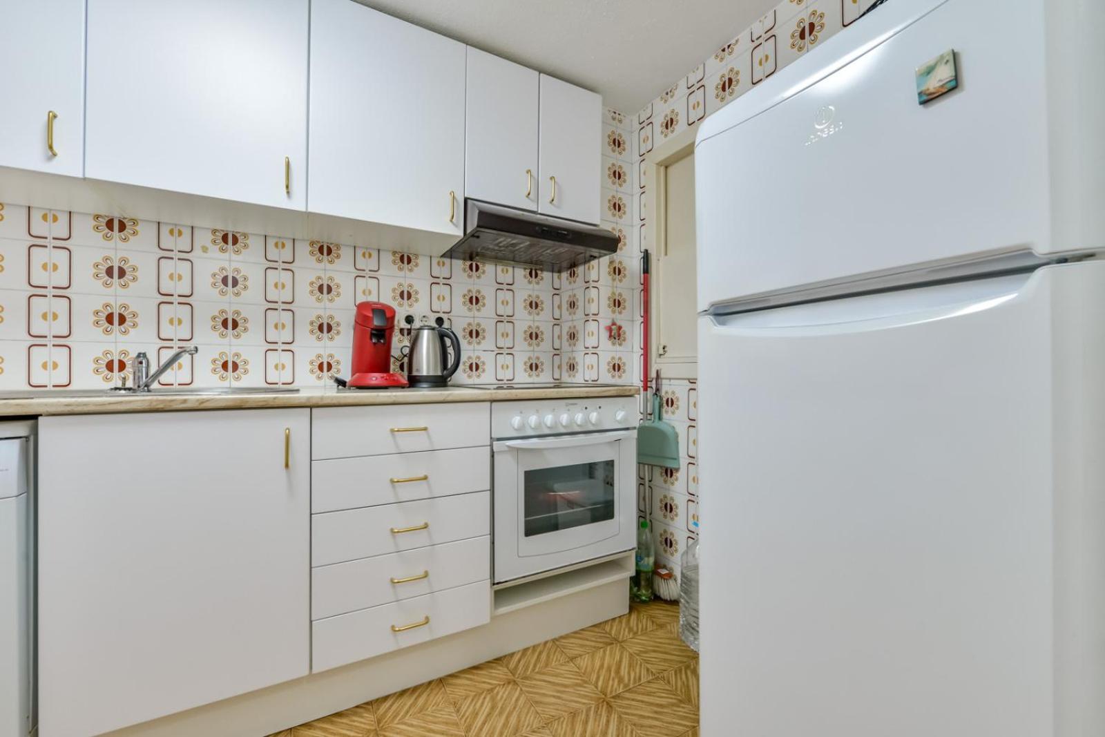Apartment Cap