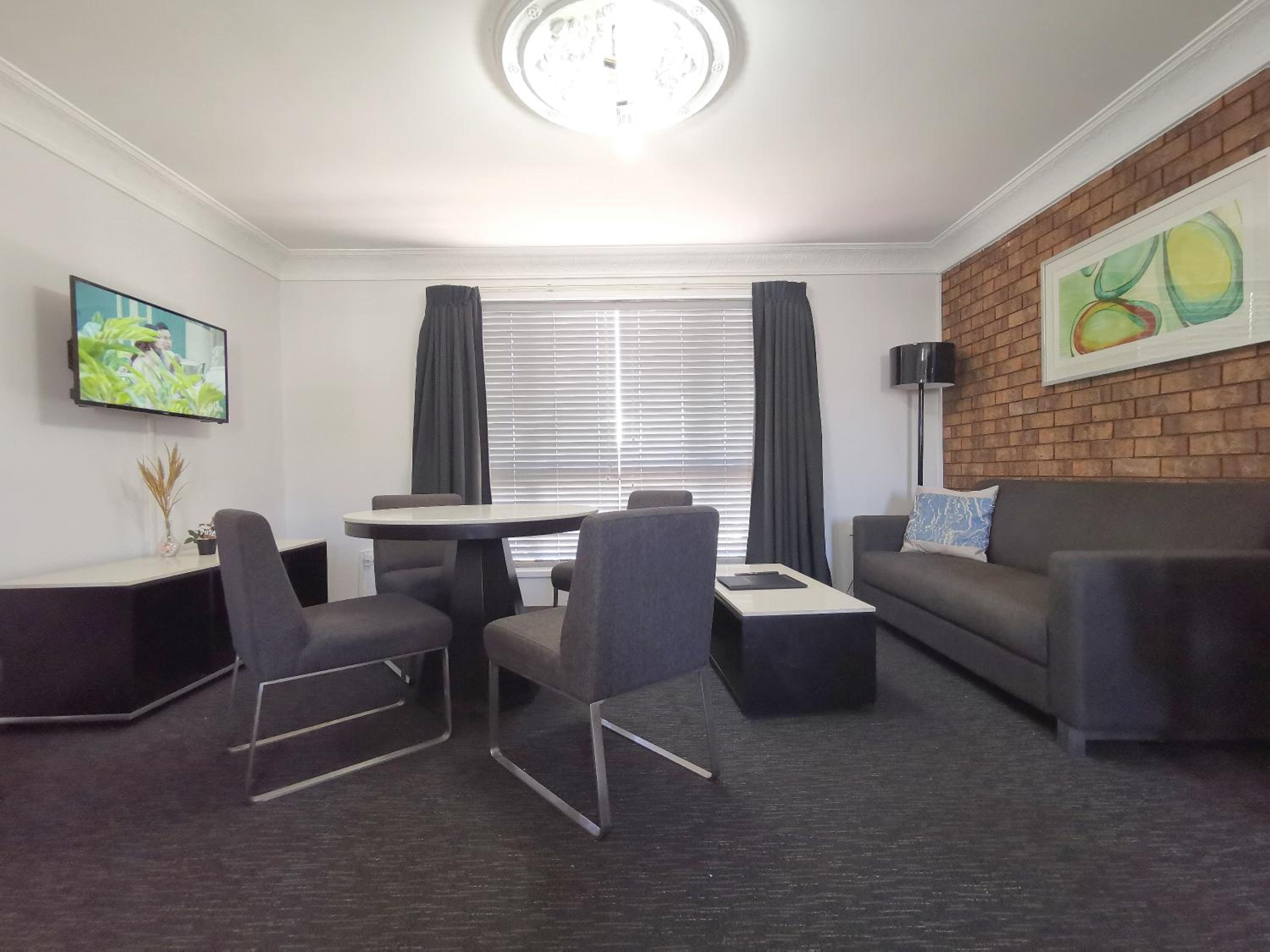 Leichhardt Motor Inn