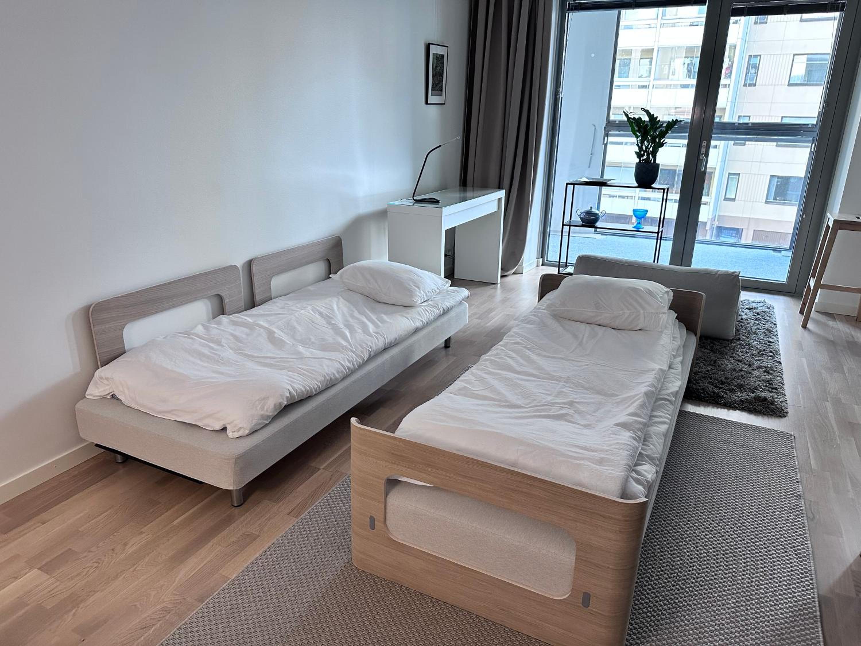 Peaceful Premium Apartment with Sauna and Balcony - Perfect Downtown Location