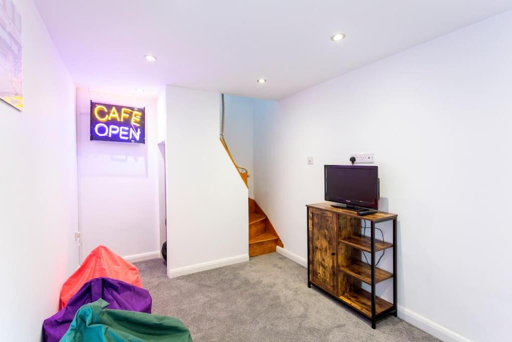 Old Anchor Cottage in Broadstairs - Exclusive unmissable deals! Book now before it's too late!