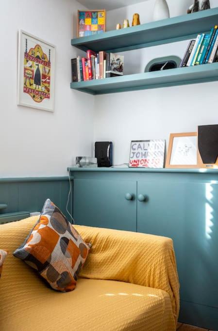 Old Anchor Cottage in Broadstairs - Exclusive unmissable deals! Book now before it's too late!