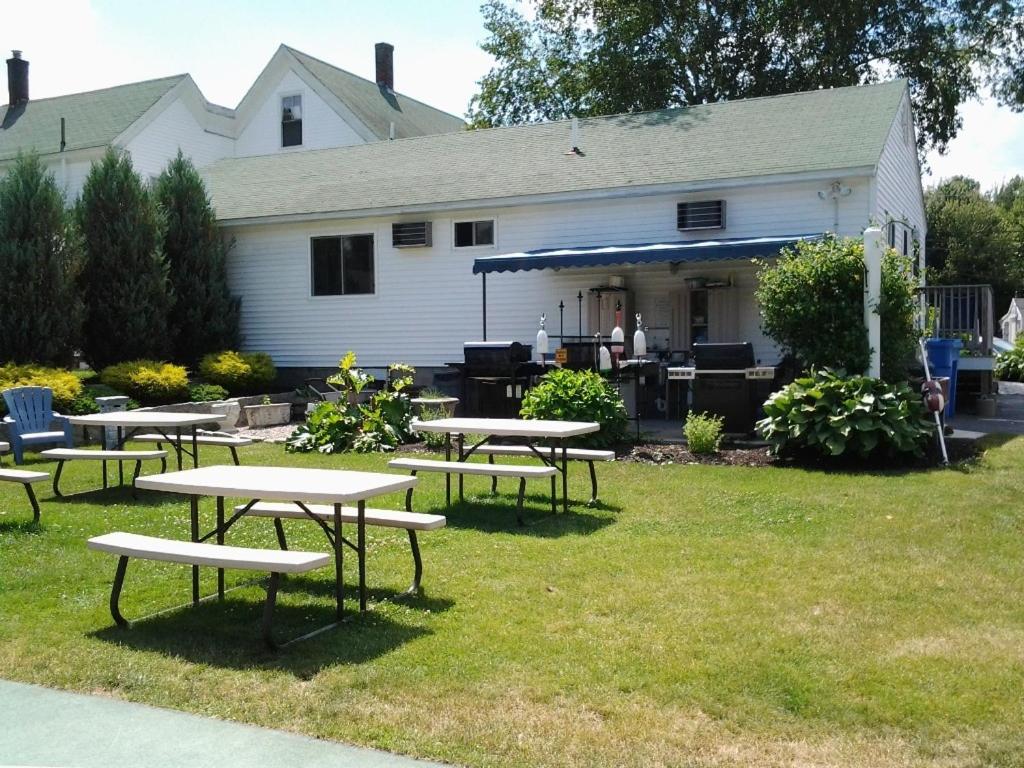 Ne'r Beach Motel
