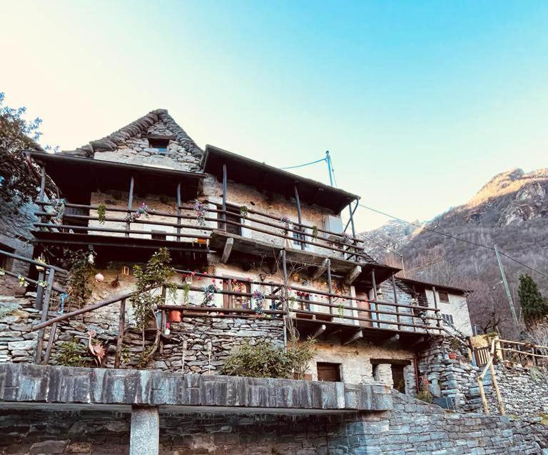 Casa Roberto Corippo