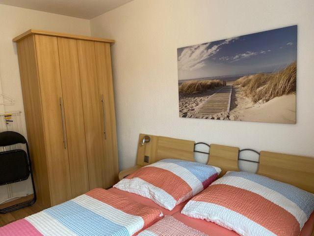 Haus-Olymp-Apartement-01-Kuehlungsborn-nur-50-m-bis-zum-Strand-ca-50-m2-2-Raeume-sehr-gepflegt