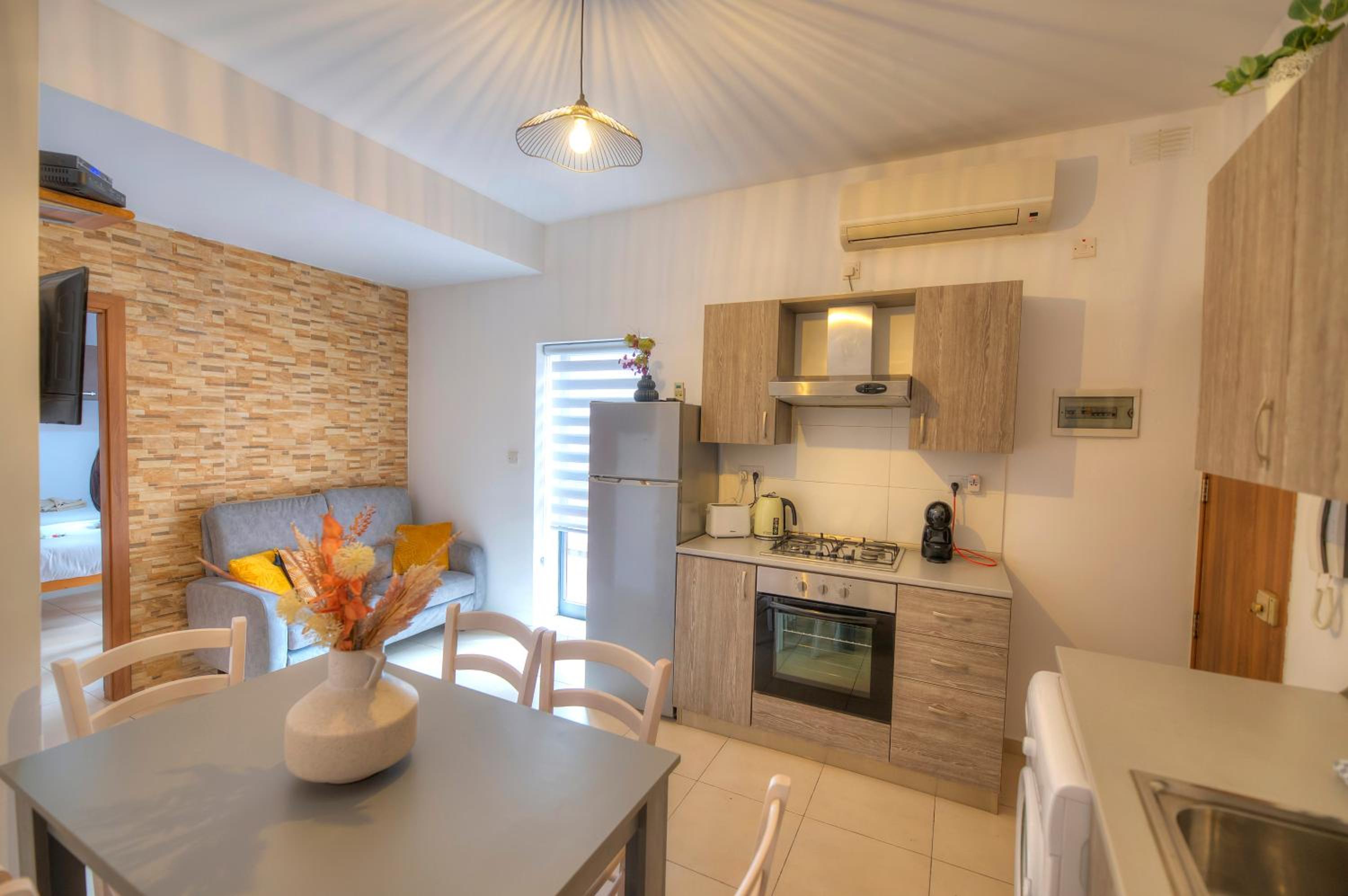 2bedroom with large terrace in Paceville JPOR1-1 photo 2