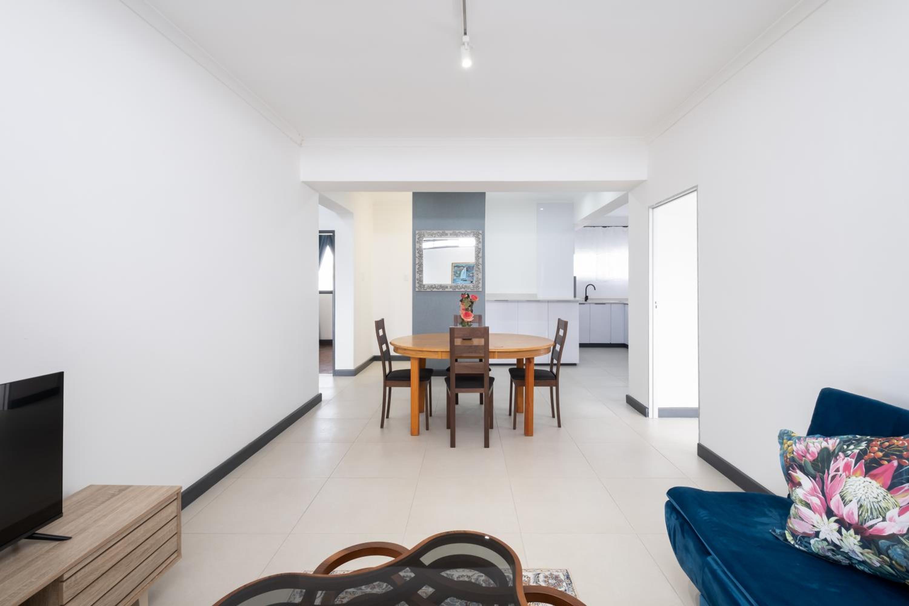 Loxton apartment