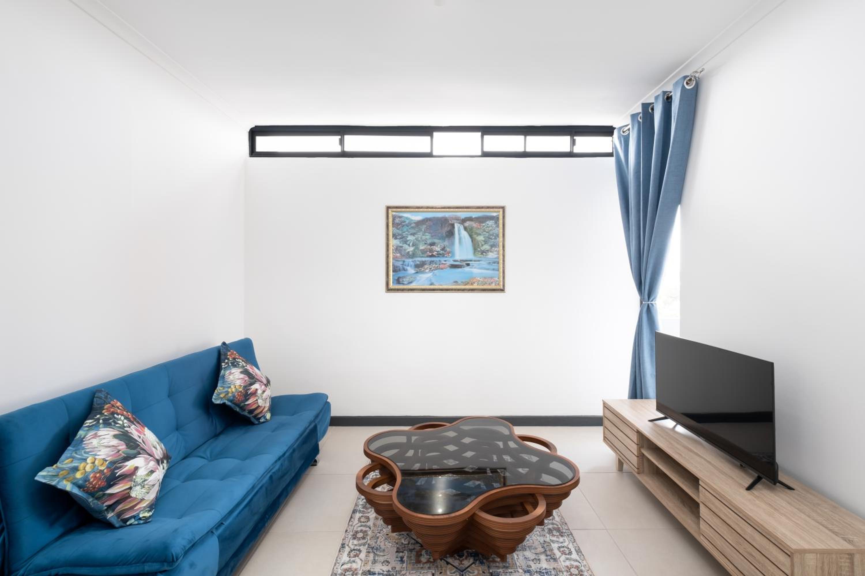 Loxton apartment