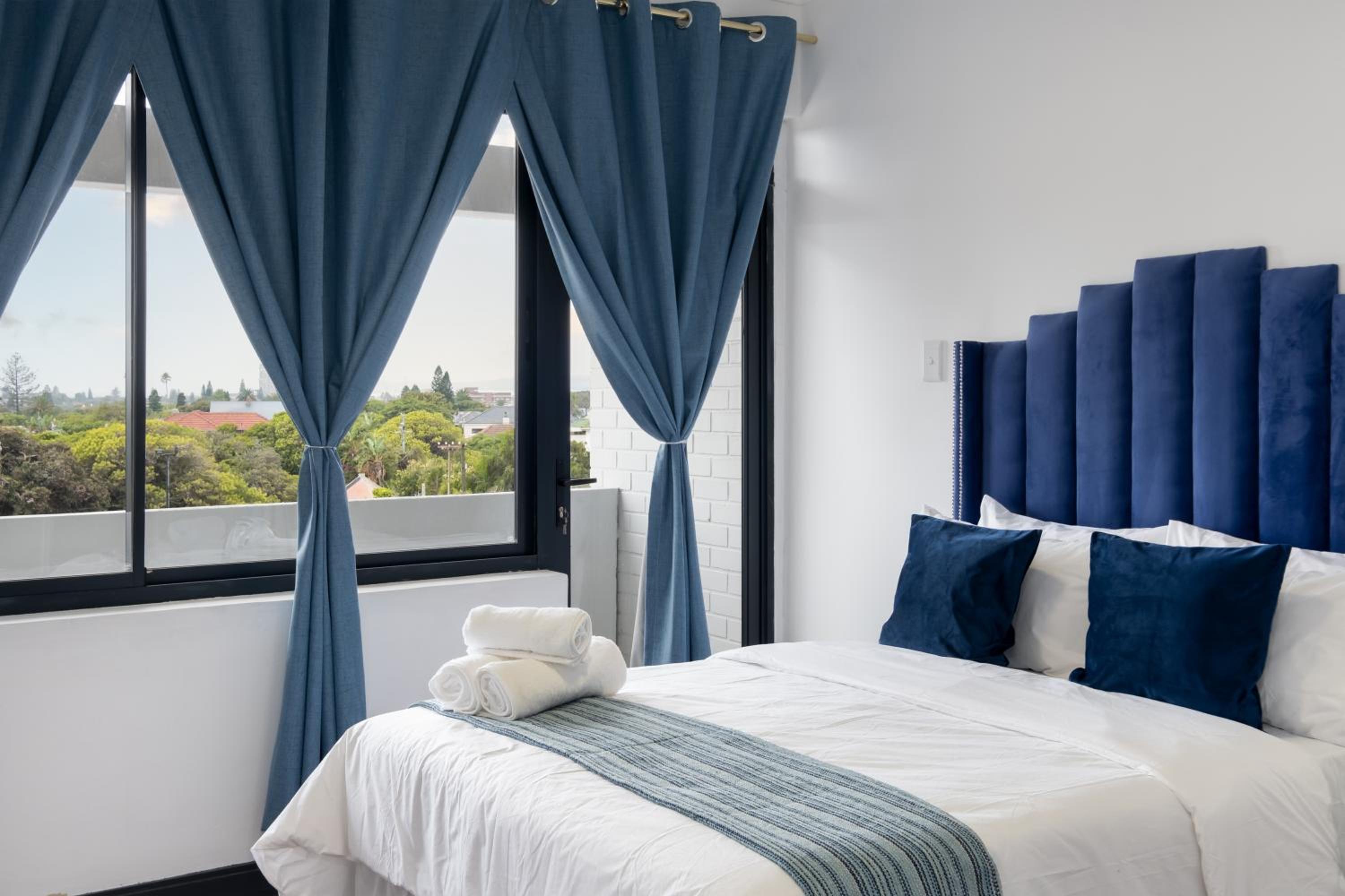 Loxton apartment