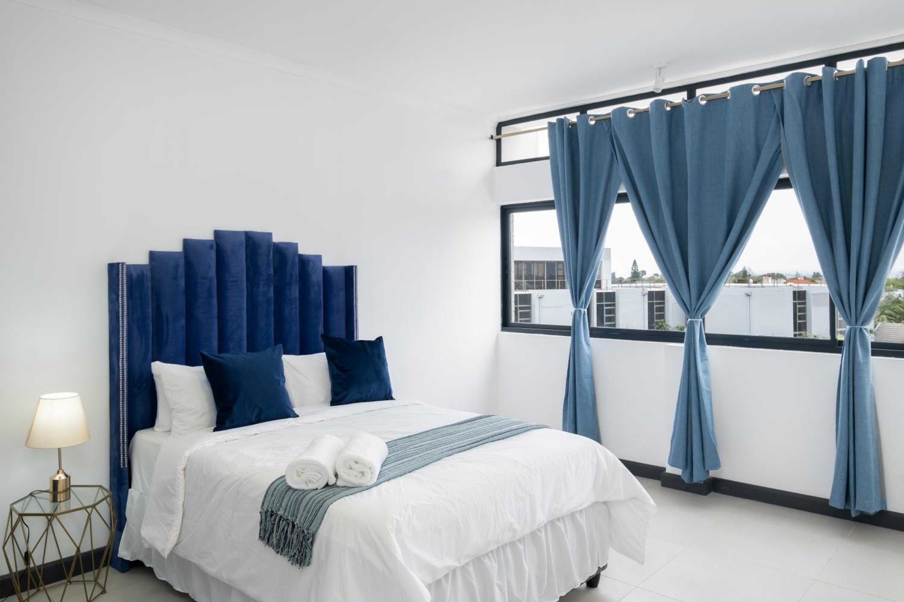 Loxton apartment