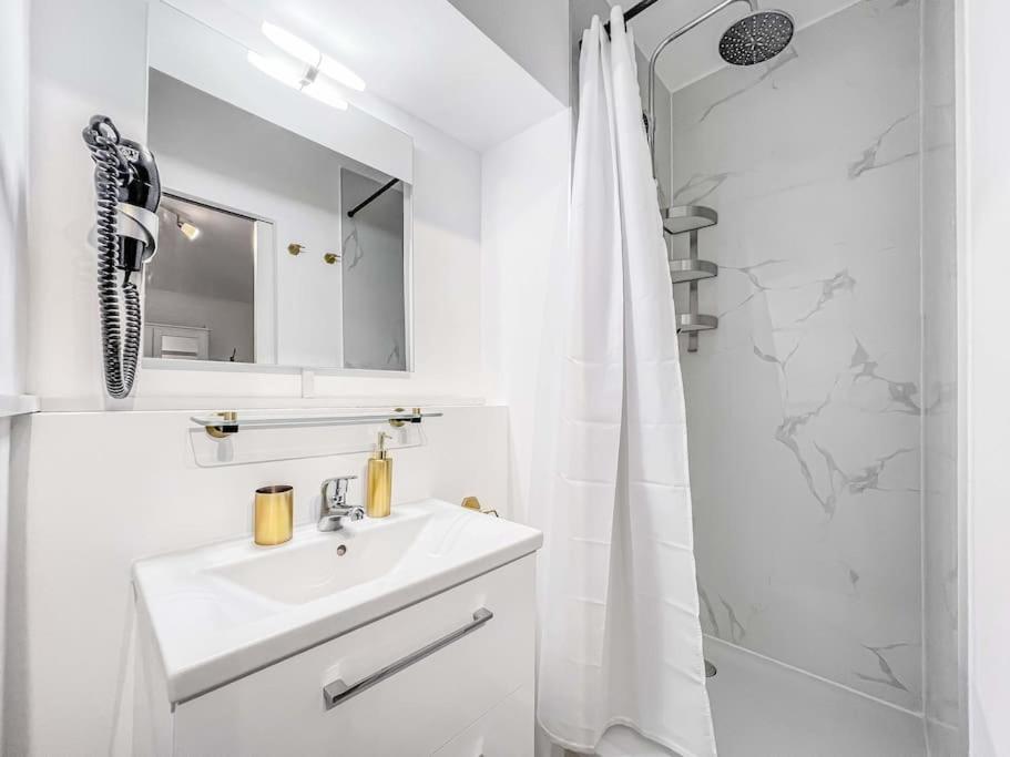 Bright studio in the center of Montreux