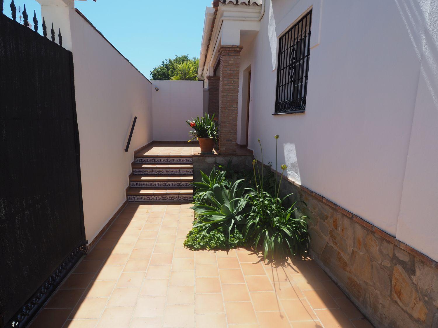 Nerja Paradise Rentals - Villa Victoria view 5