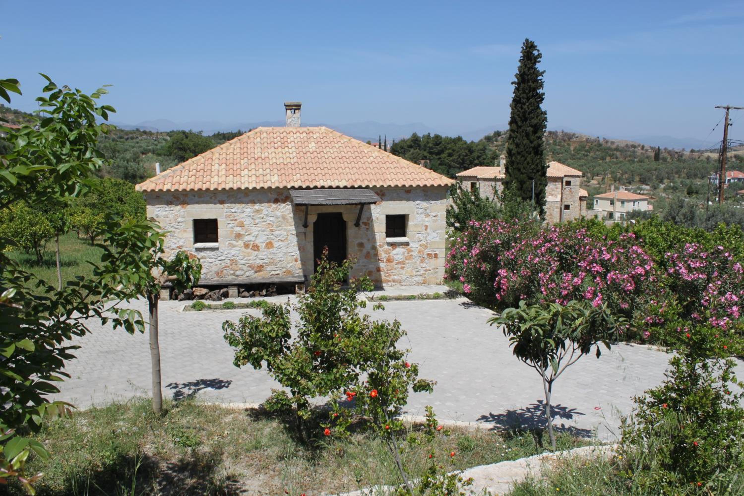 Klymeni Traditional Homes