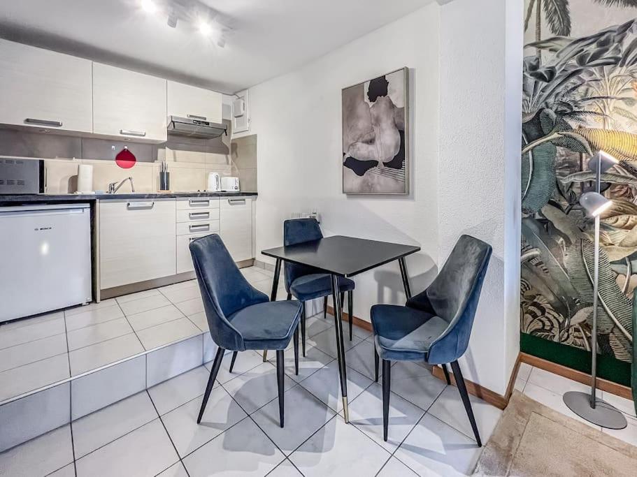 Quiet & Comfy apartment on Av du Casino