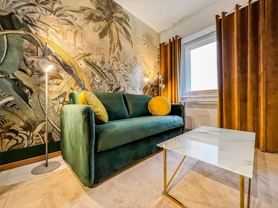 Quiet & Comfy apartment on Av du Casino