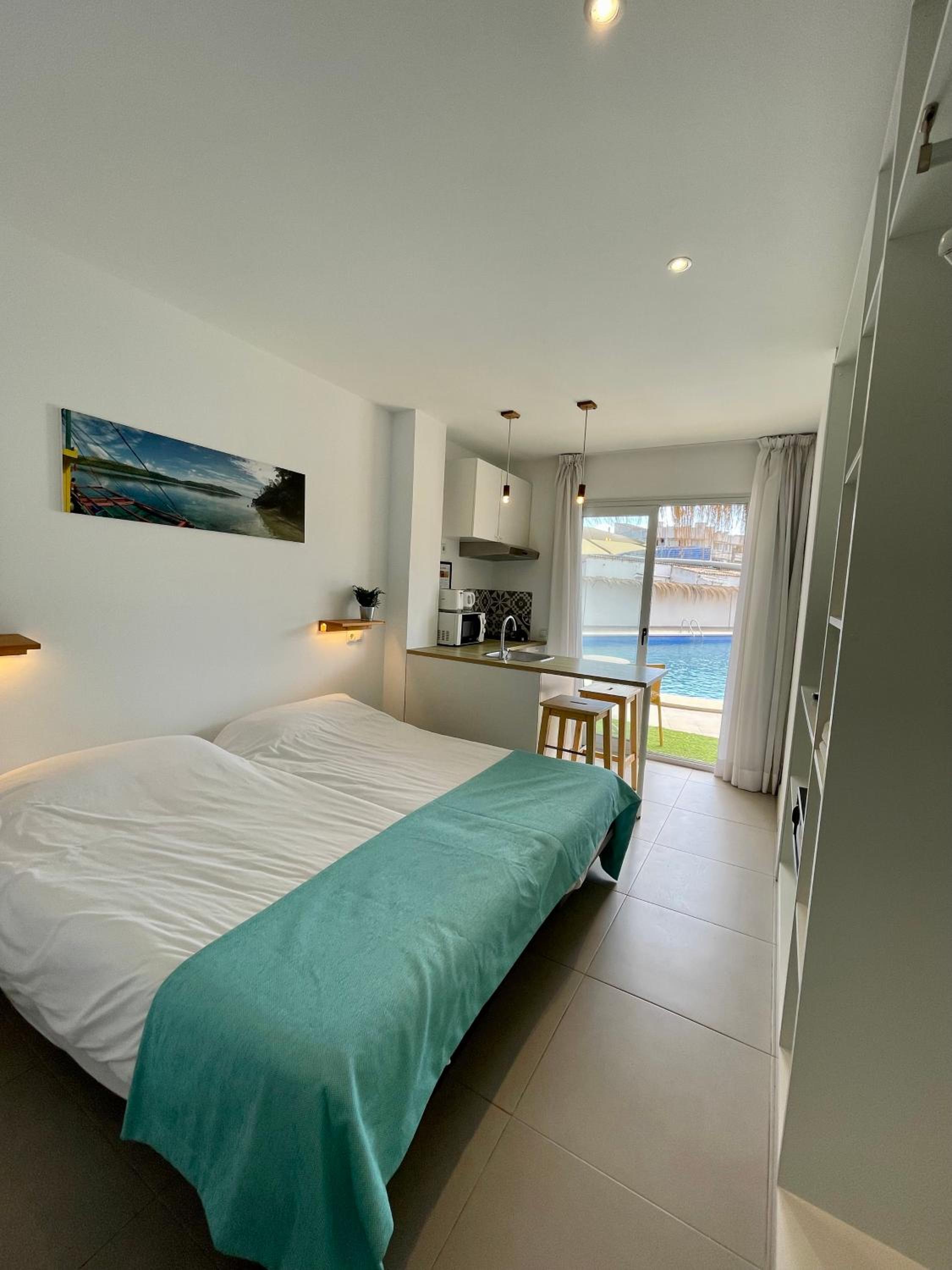 Apartaments La Perla Negra