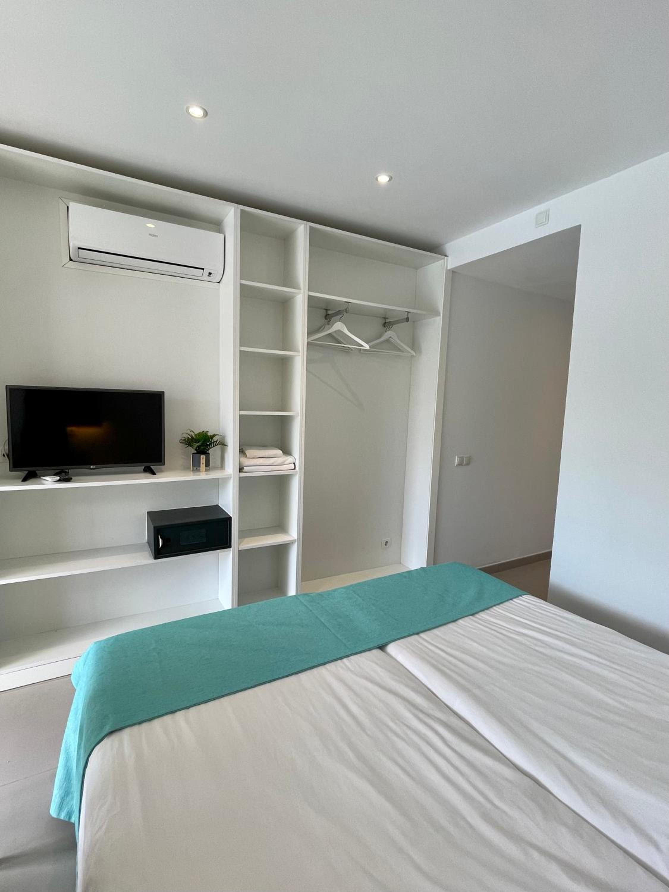 Apartaments La Perla Negra