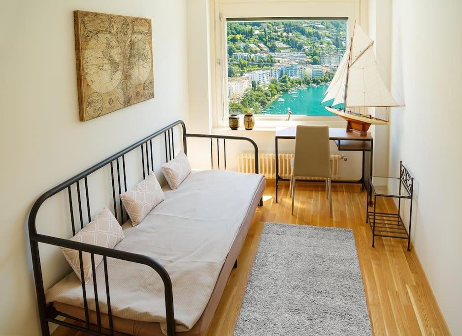 Lake View - Appt Central 2 Bedroom, 1 Bath