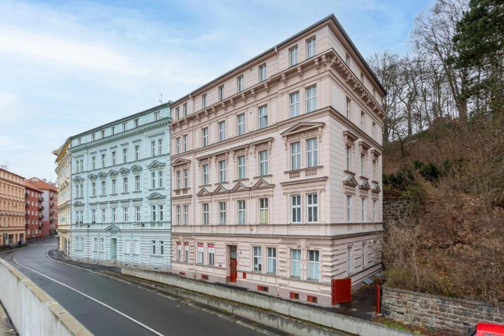 Promenade View Apartment