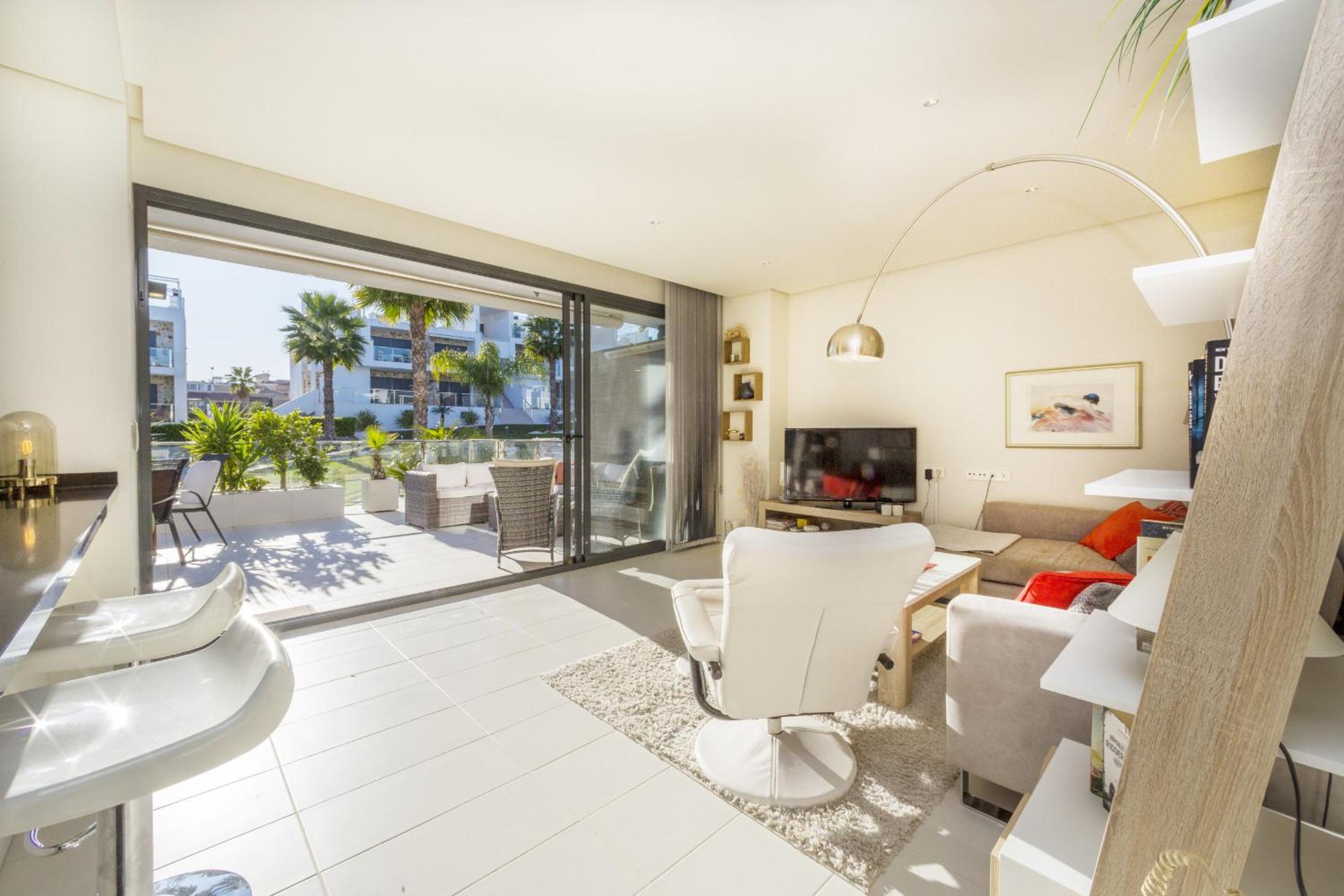 Ceñuela - Lush Haven by United Renters