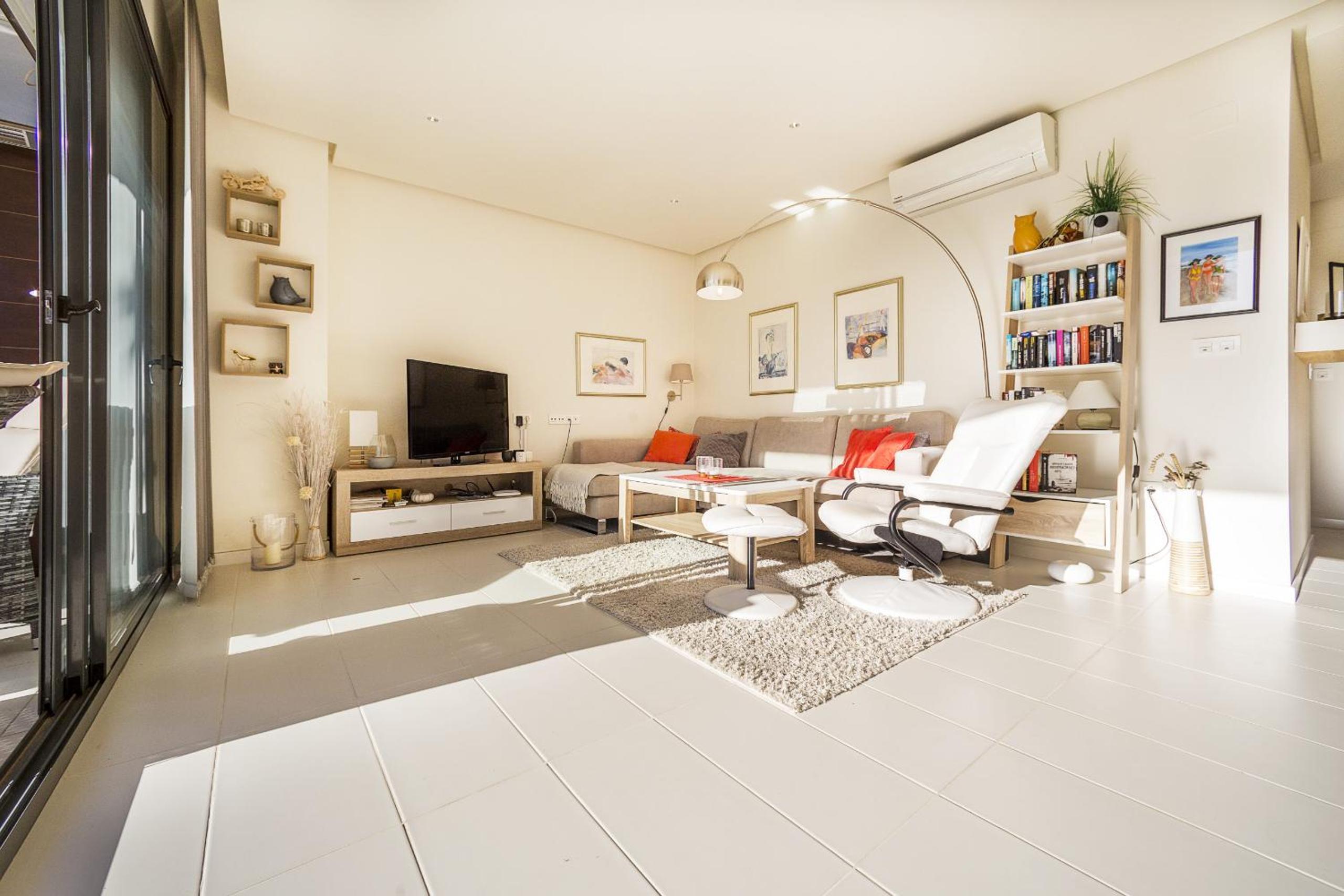 Ceñuela - Lush Haven by United Renters