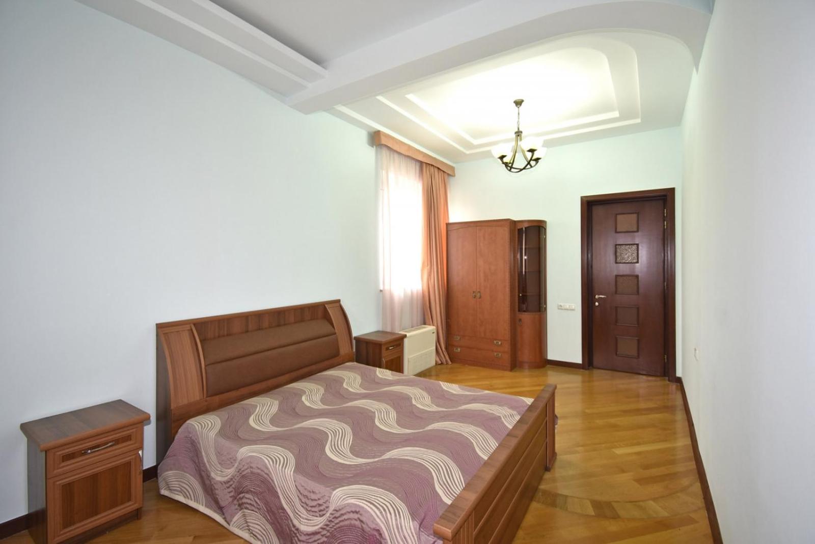 Arami street, 2 bedrooms Beautiful and Sunny apartment DI6413