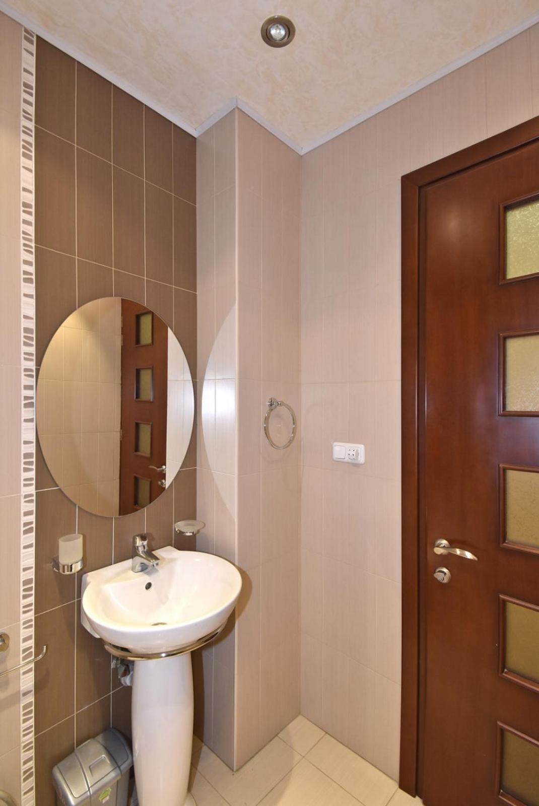 Arami street, 2 bedrooms Beautiful and Sunny apartment DI6413