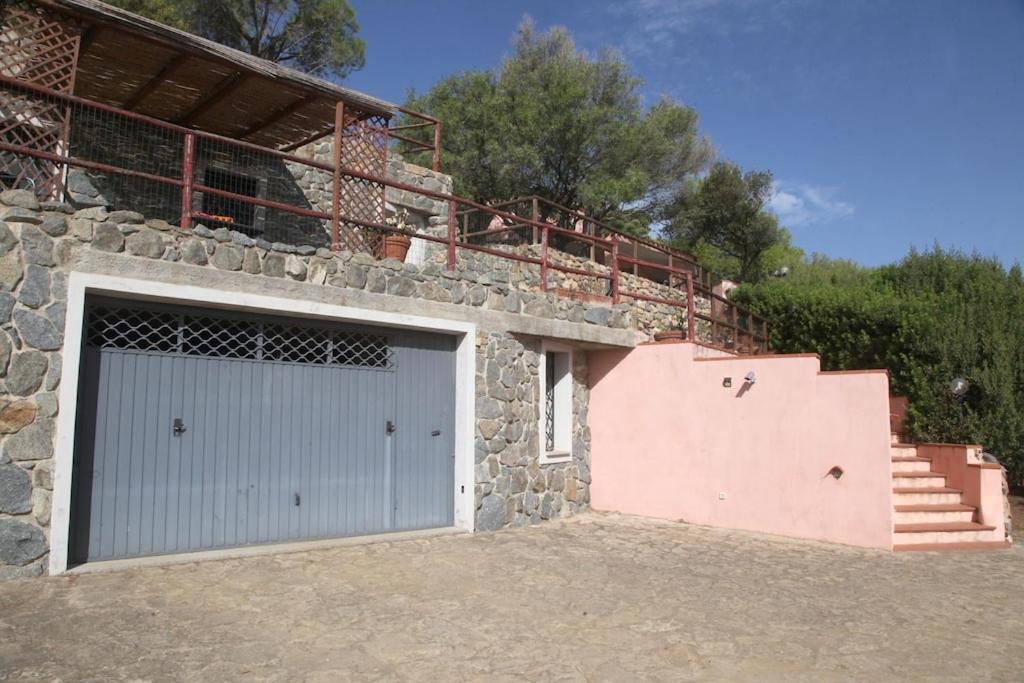 Villa Olivastro