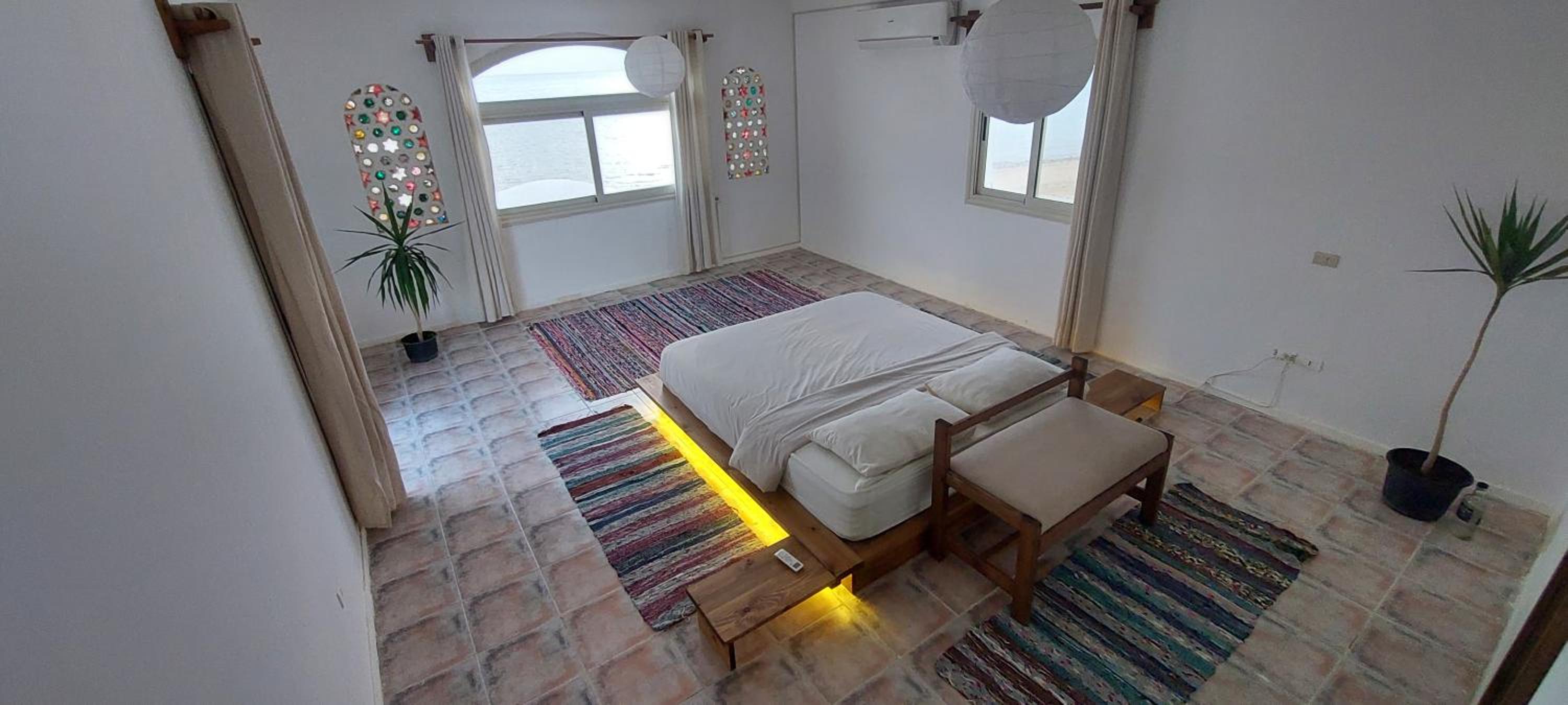 The white villas (TWV)