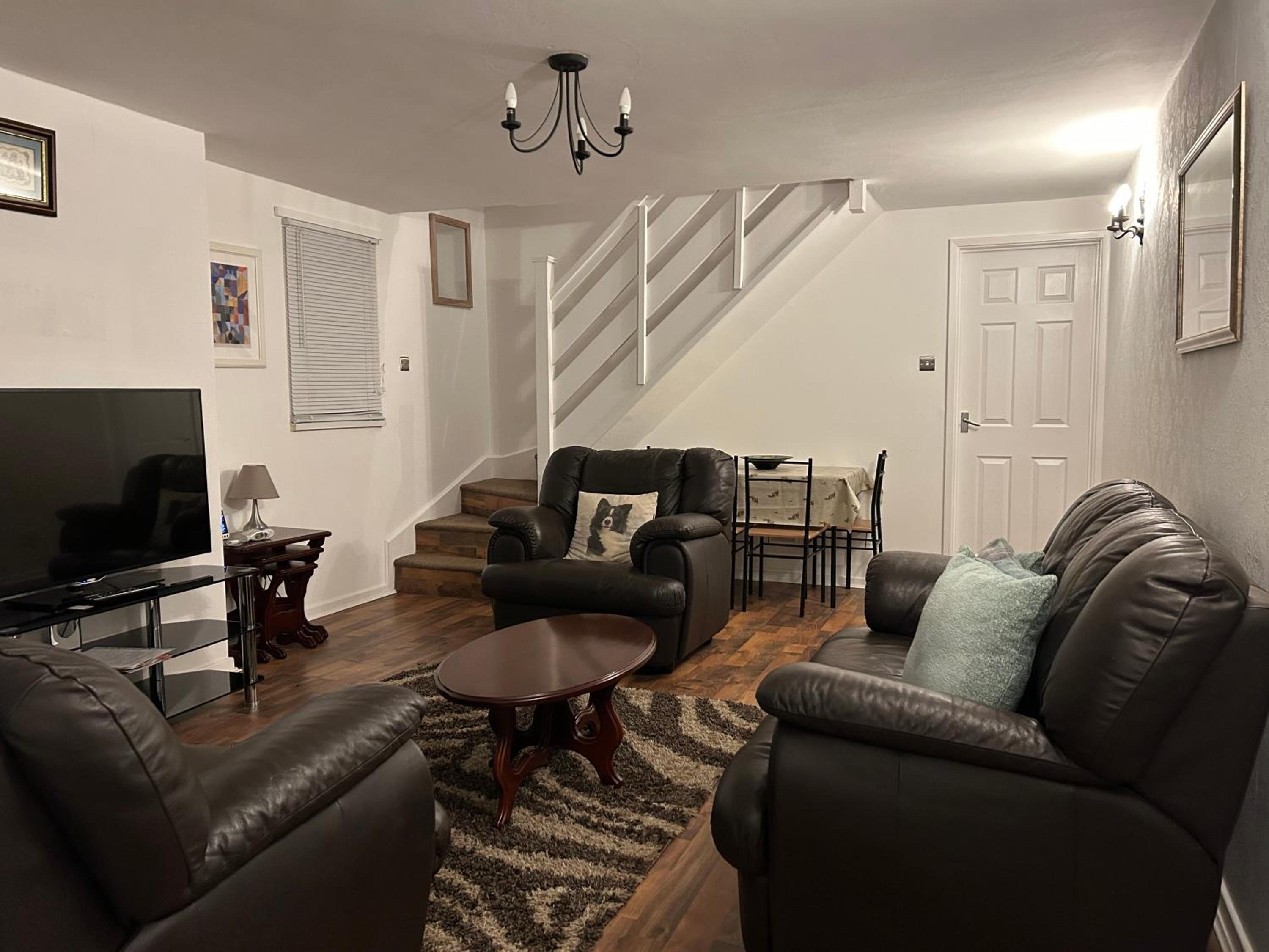 spacious 2 bedroom house