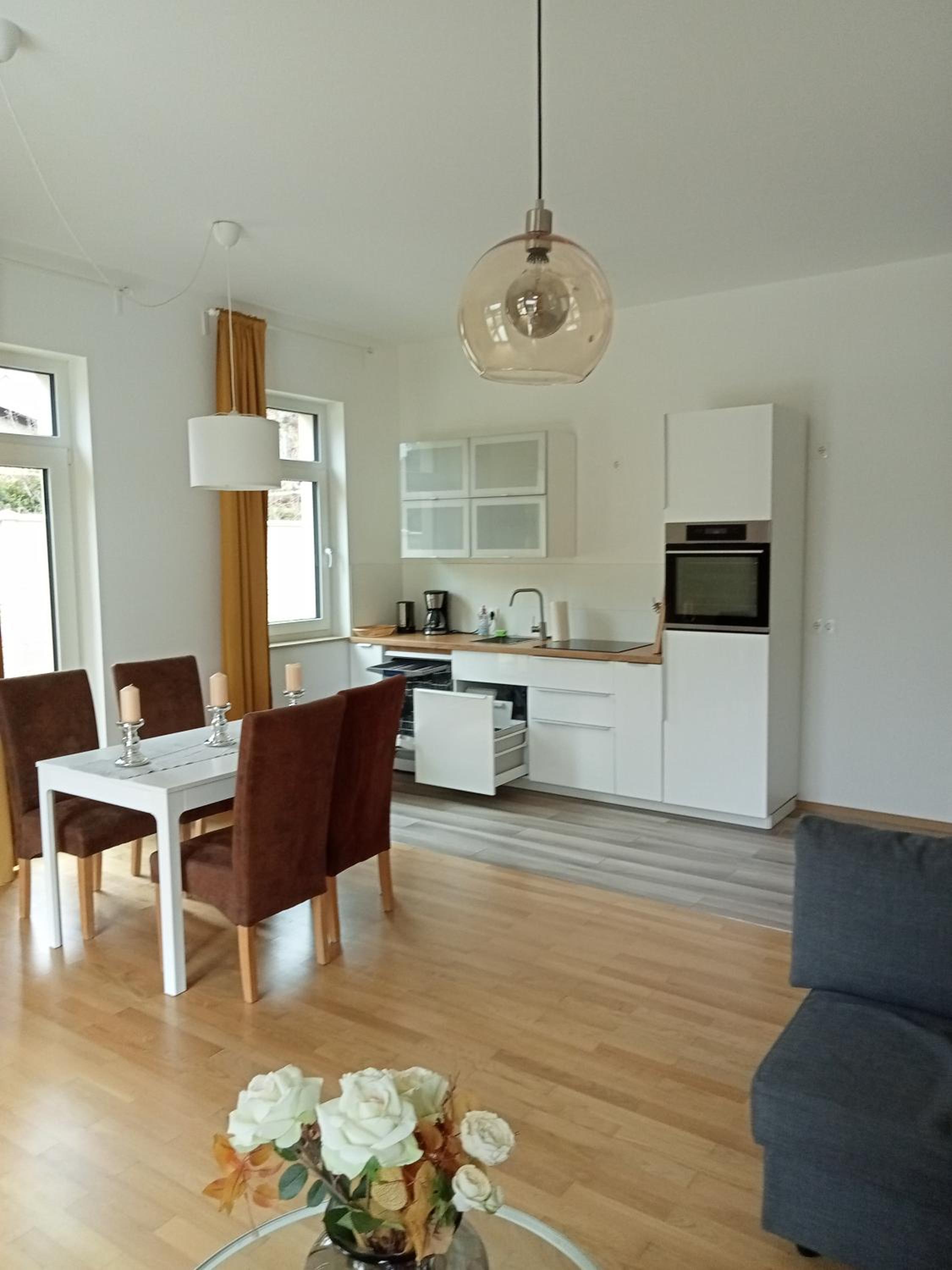 Stadtgrün 2, Ruhiges Apartment mit Terrasse und kostenlosem Parkplatz, ideal für Berlin-Besucher