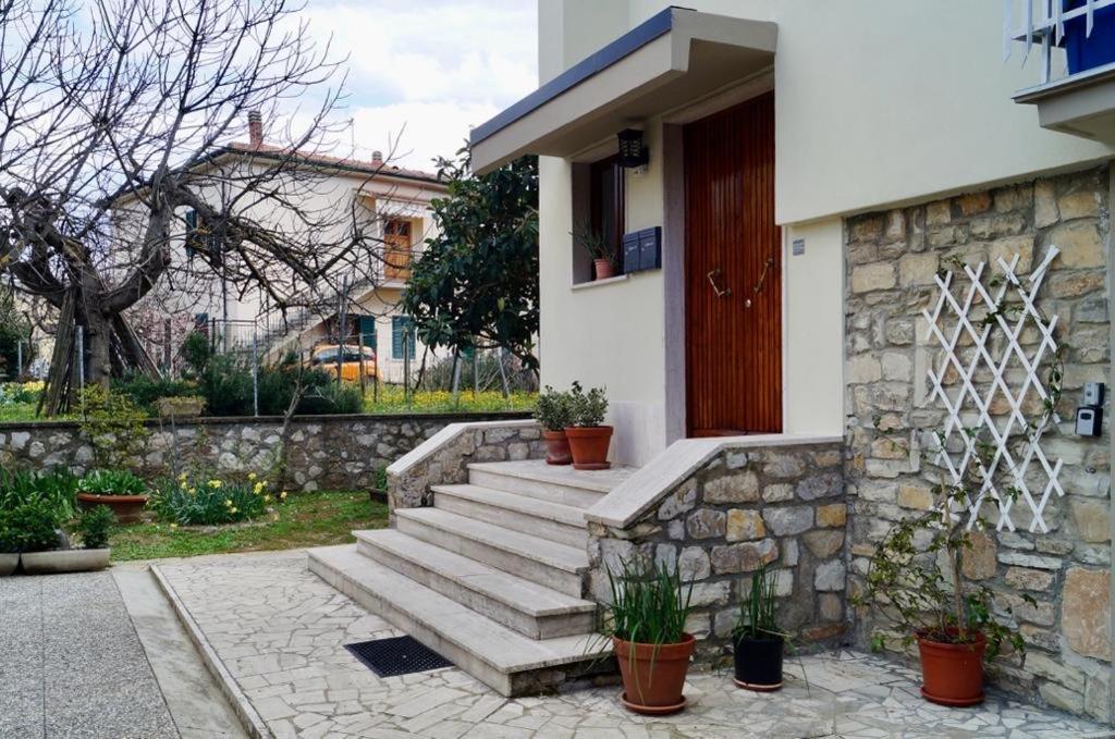 2-bedroom apartment ILLARIO - heart of Tuscany - airco & free parking view 2