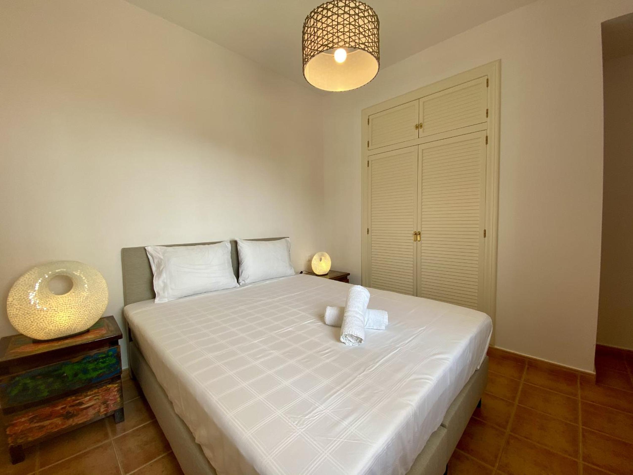 Roca de Leones by United Renters view 4