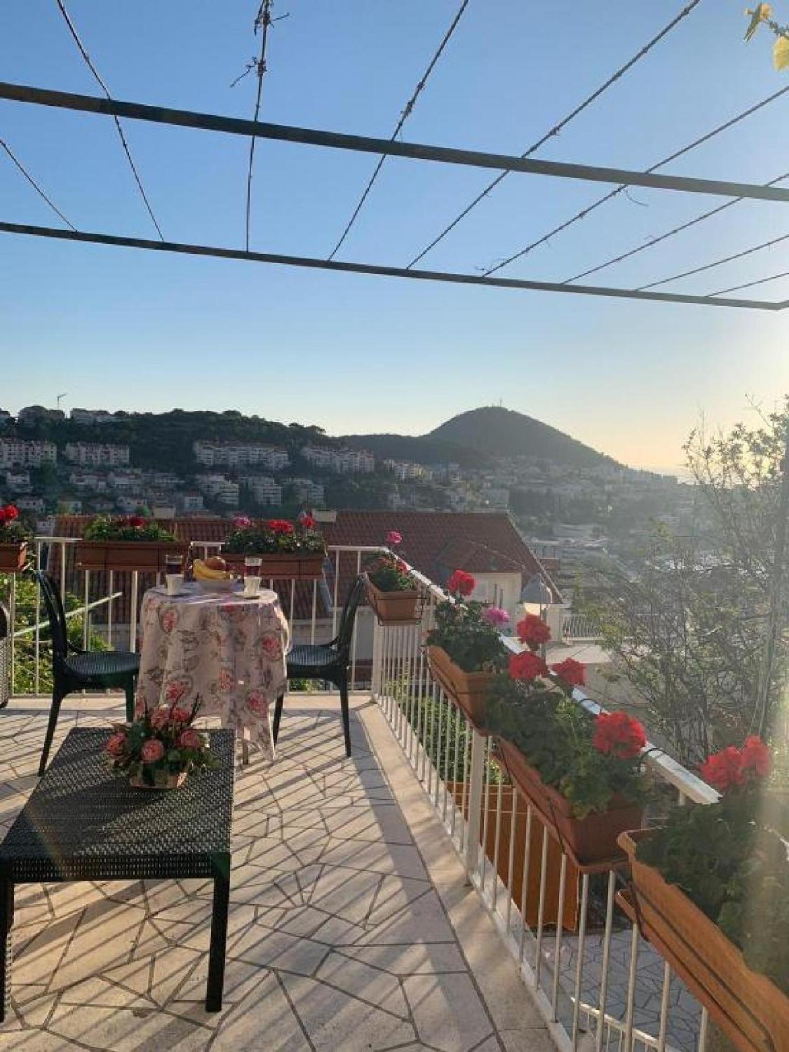 Hotel Dubrovnik Rooms 2 - Image 1