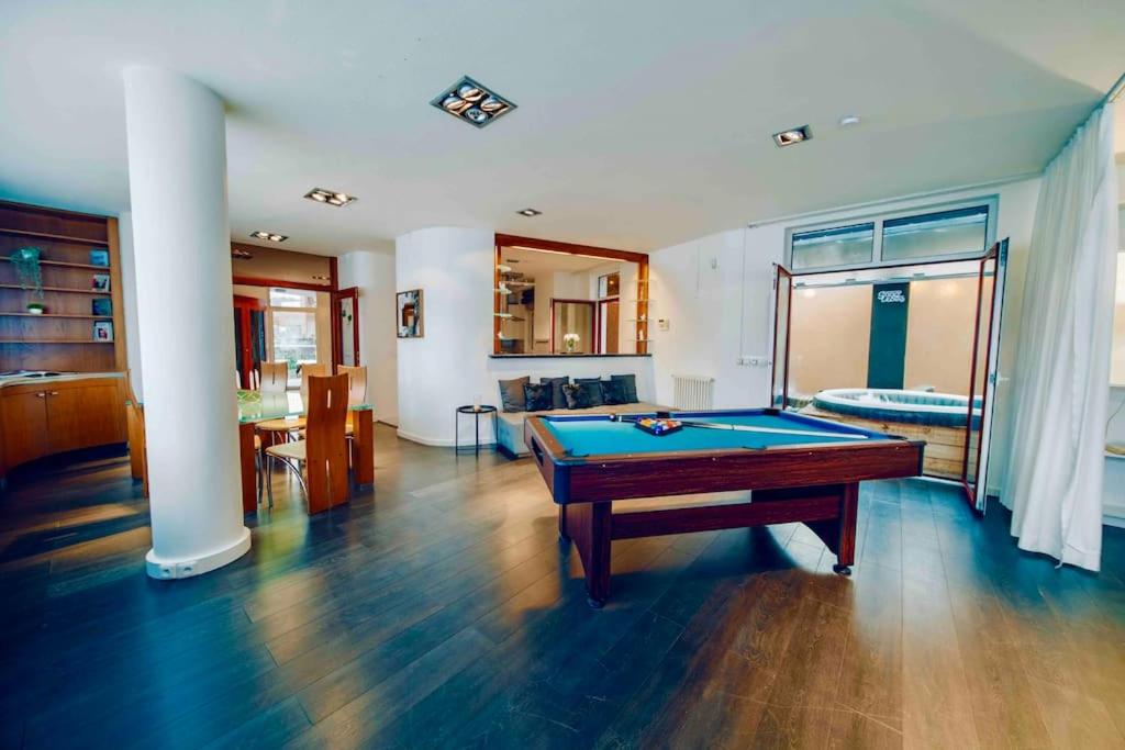 Miami Lovely romantic Garden apartment with whirlpool