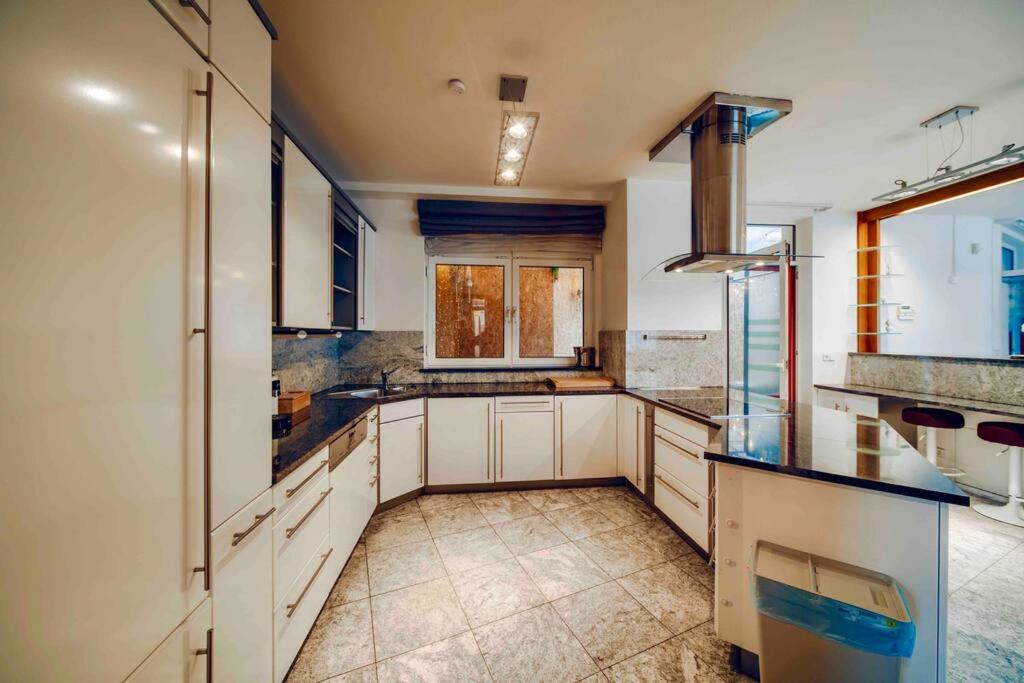 Miami Lovely romantic Garden apartment with whirlpool