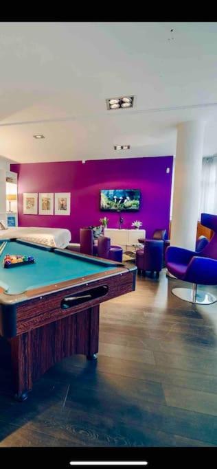 Miami Lovely romantic Garden apartment with whirlpool