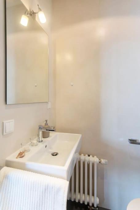 Miami Lovely romantic Garden apartment with whirlpool