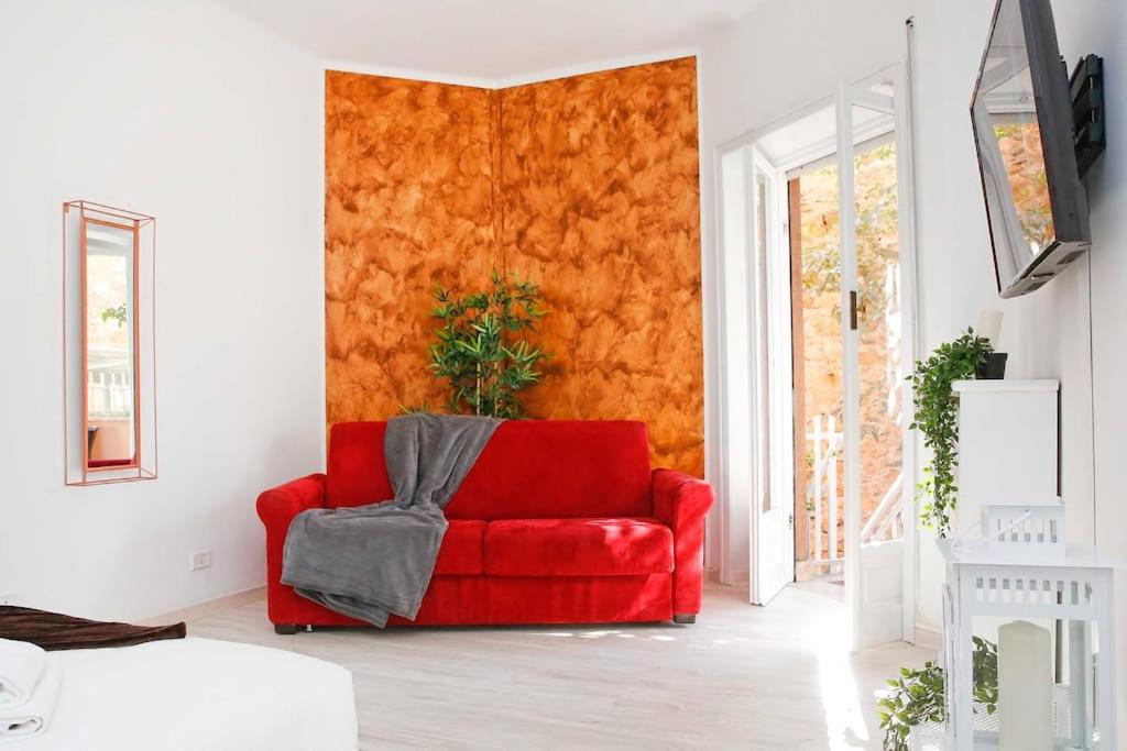 Charming Patio Apartment Trastevere