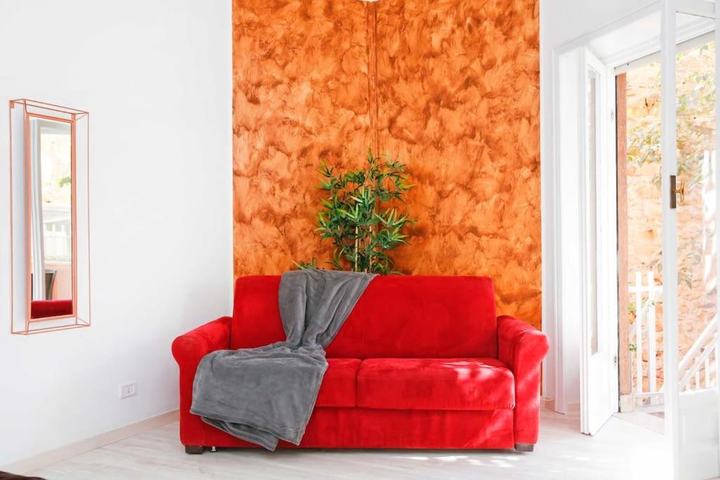 Charming Patio Apartment Trastevere