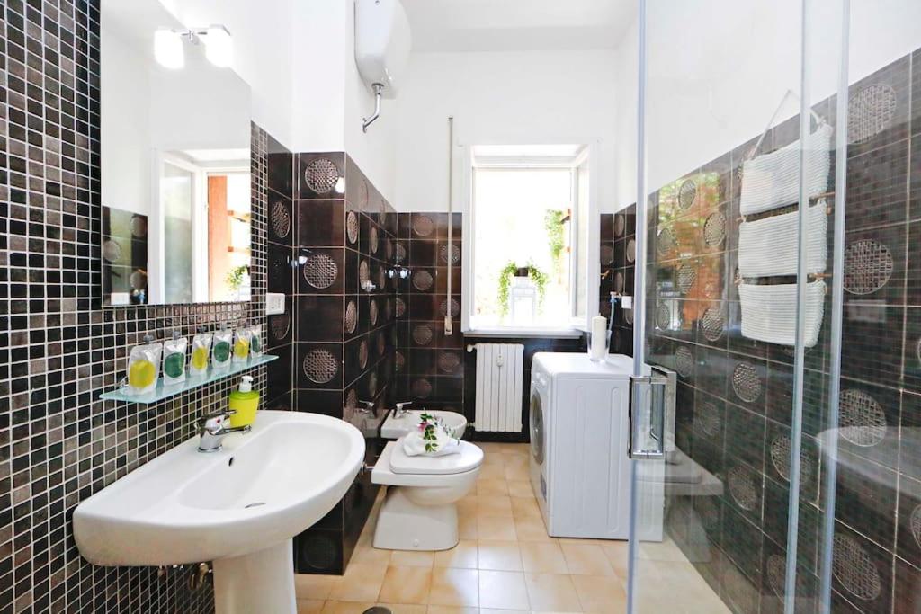 Charming Patio Apartment Trastevere