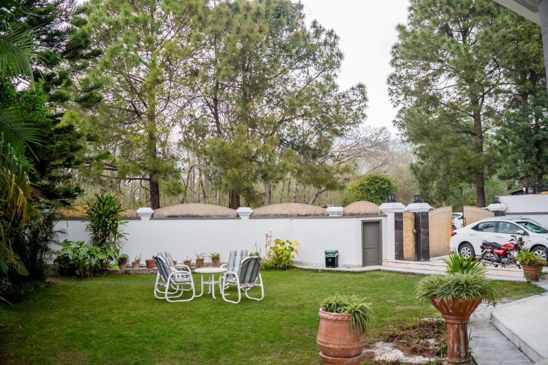 Hillside Residence E-7 by Paramount Hospitality view 5