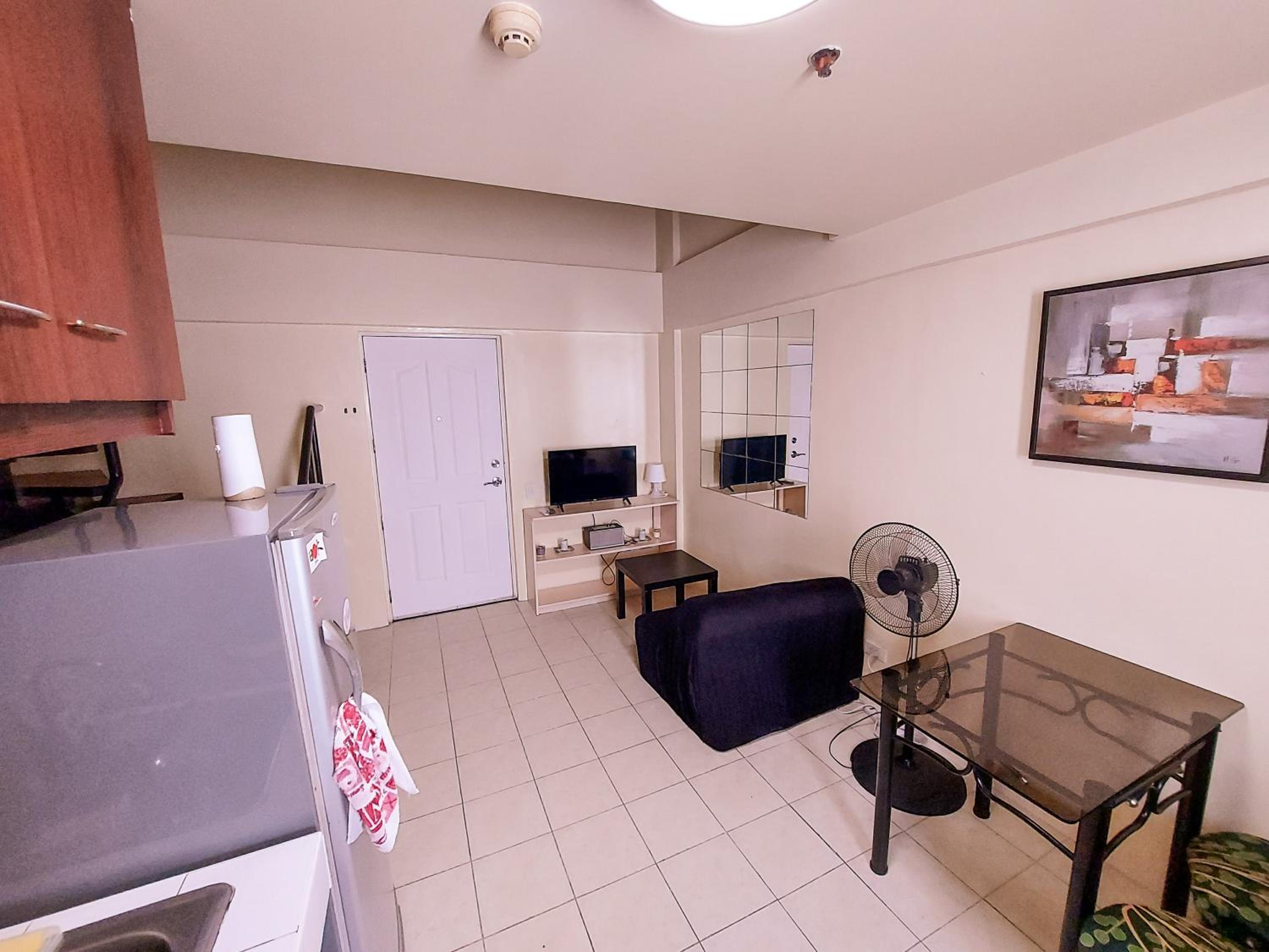 Affordable Cozy and Peaceful Loft Condo near Cubao view 5